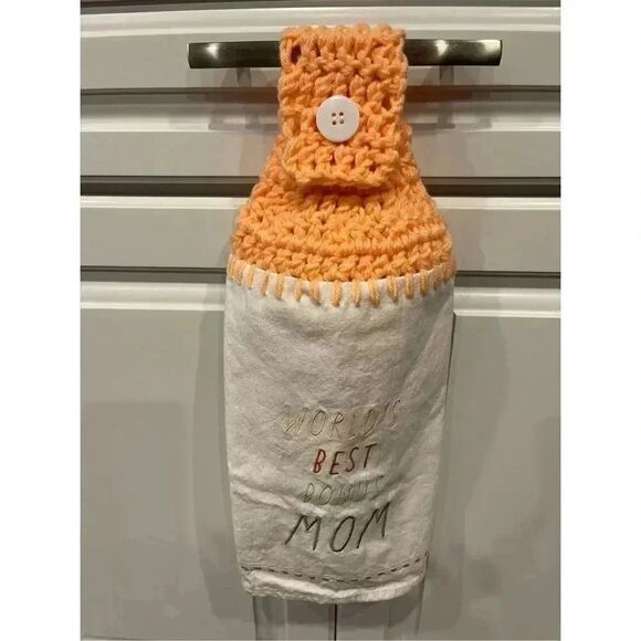 Crochet Top Kitchen Towel- World’s Best Bonus Mom - Picture 4 of 4
